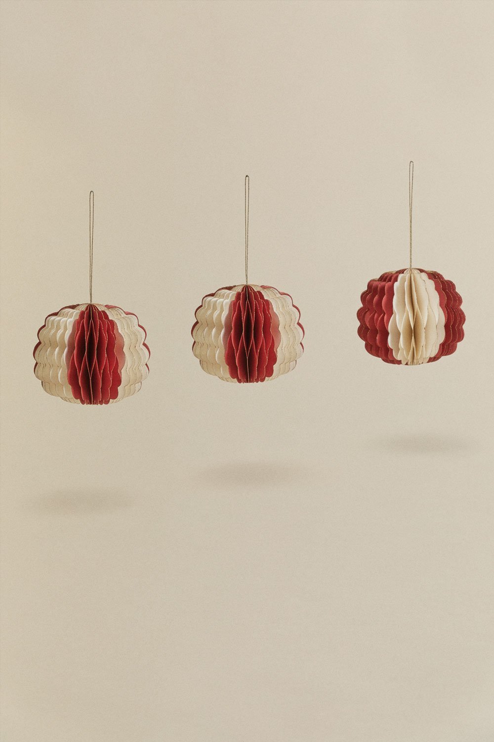 Pack of 3 Briluma paper Christmas ornaments, gallery image 1