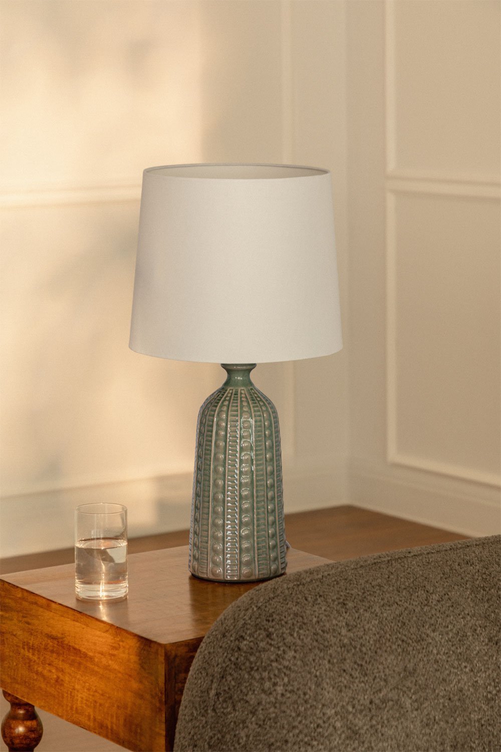 Leinac ceramic table lamp, gallery image 1
