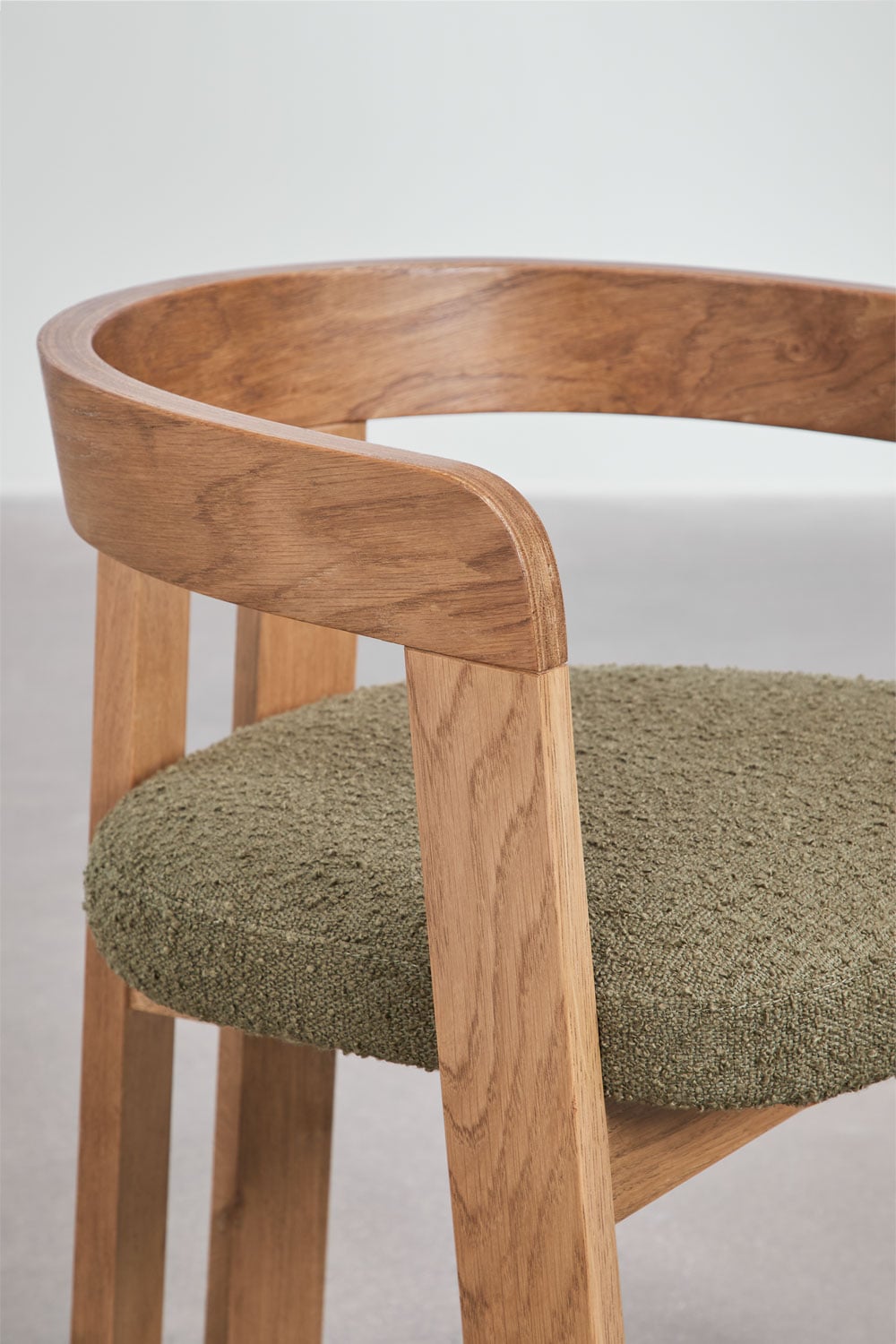 Pack of 2 dining chairs with wooden armrests and upholstery Yvone, gallery image 6