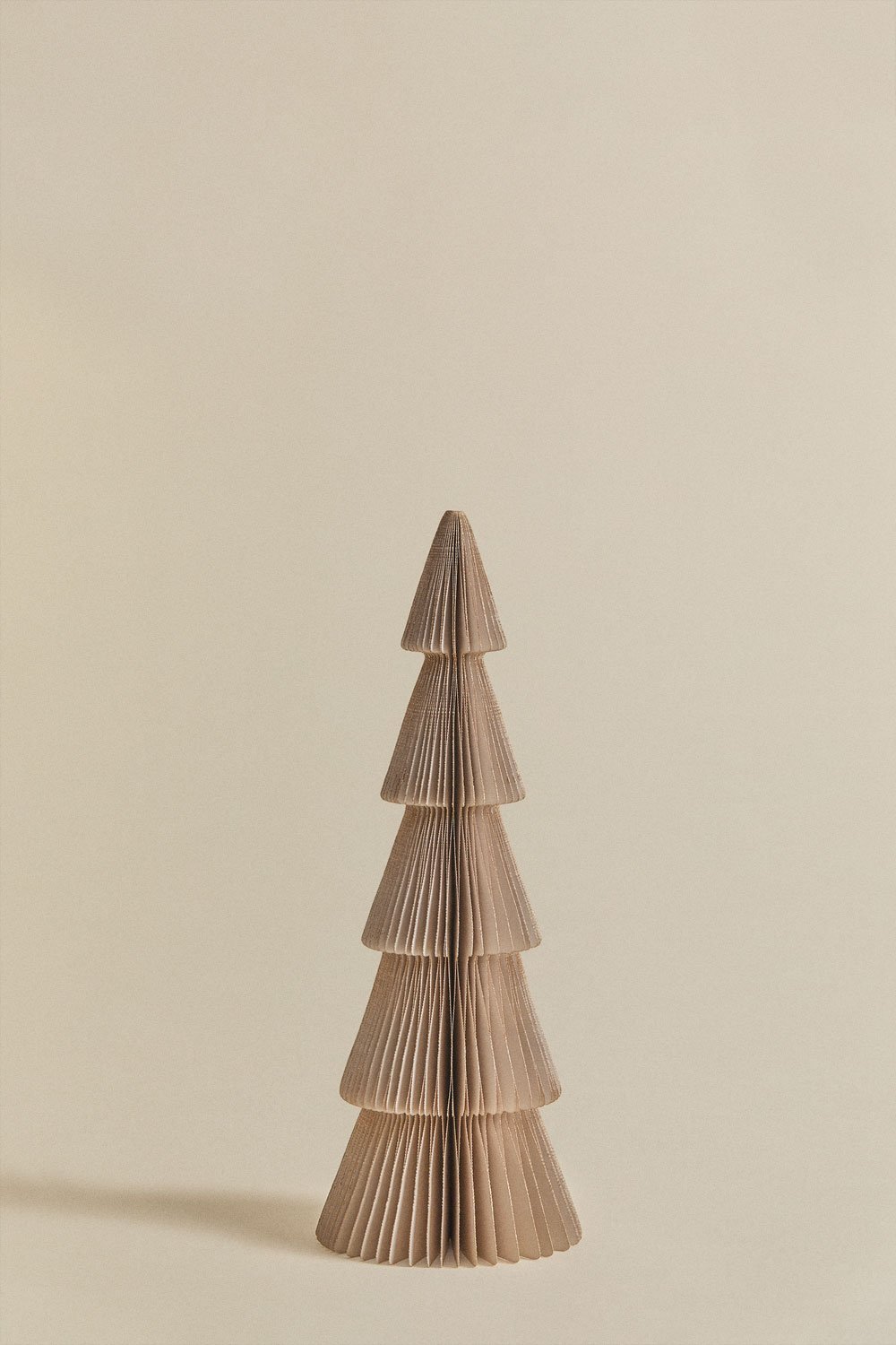 Pack of 2 Christmas trees in Jesper paper, gallery image 1