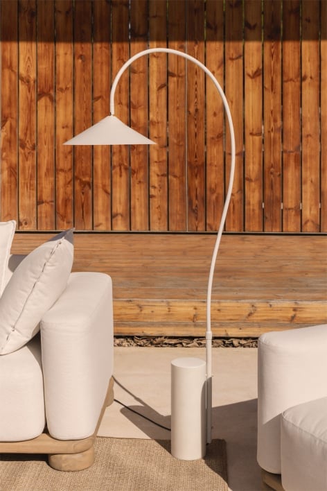 Grivon iron outdoor floor lamp