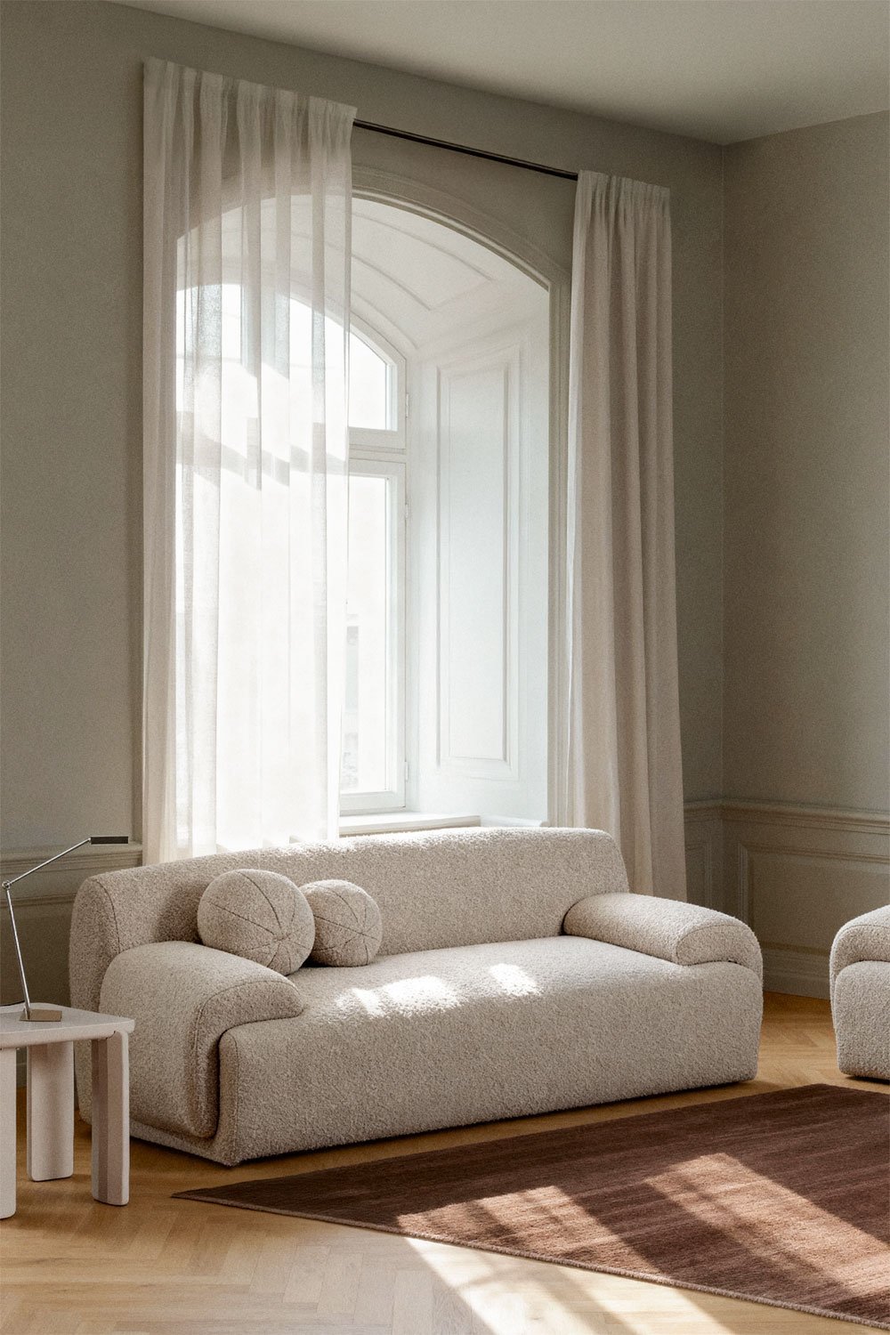 2-seater sofa upholstered Shirina, gallery image 1