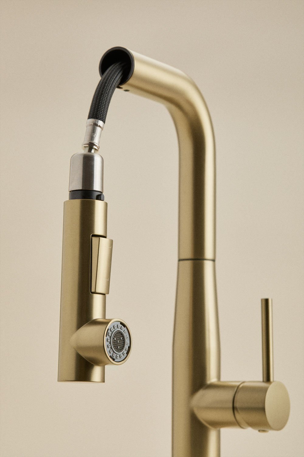 Outdoor kitchen faucet with high pull-out spout in stainless steel Olyt, gallery image 3
