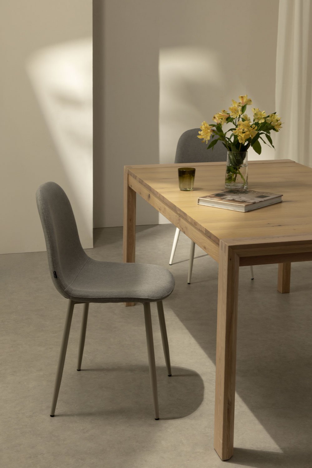 Pack of 2 Glamm dining chairs, gallery image 1
