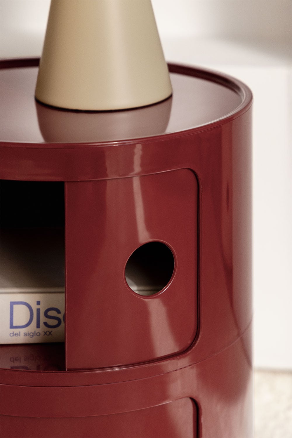 Round bedside table Ø30 cm with shelves Babel, gallery image 2