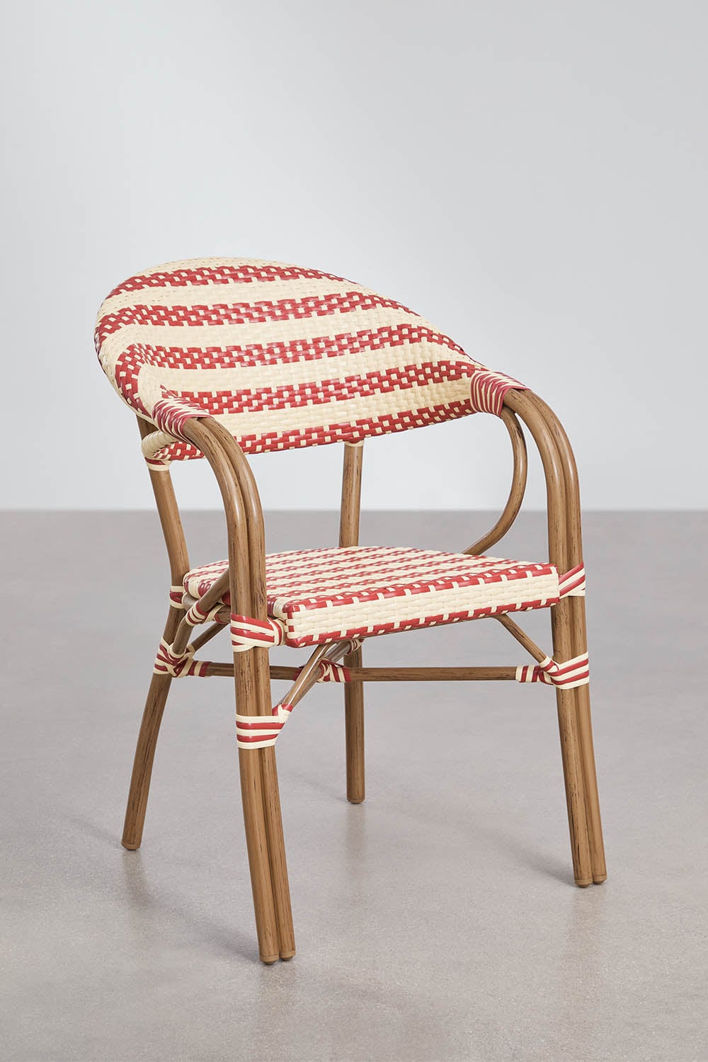 Pack of 2 stackable garden chairs with armrests in aluminium Brielle Bistro, gallery image 1