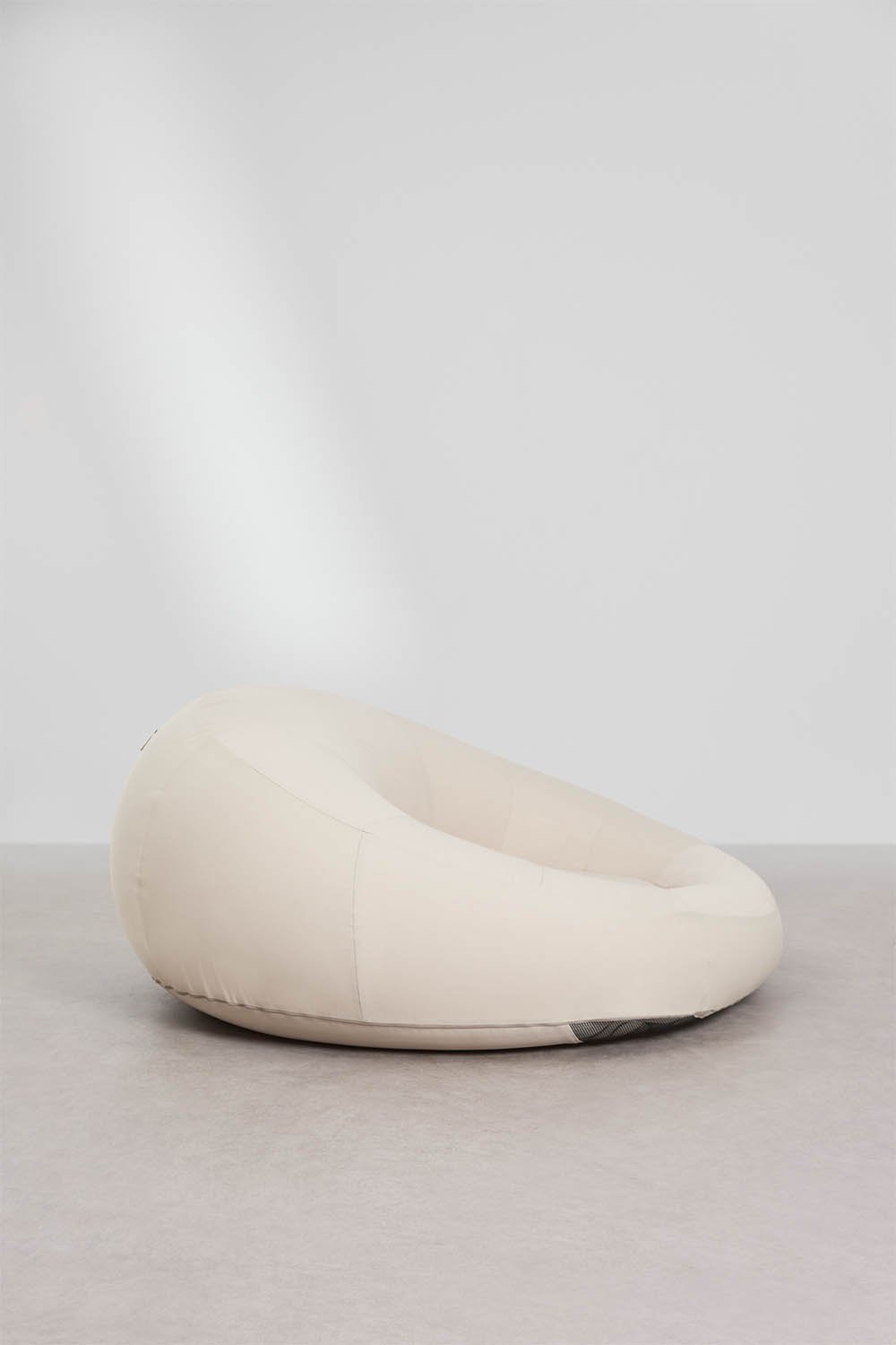 Taravai Inflatable Island, gallery image 2