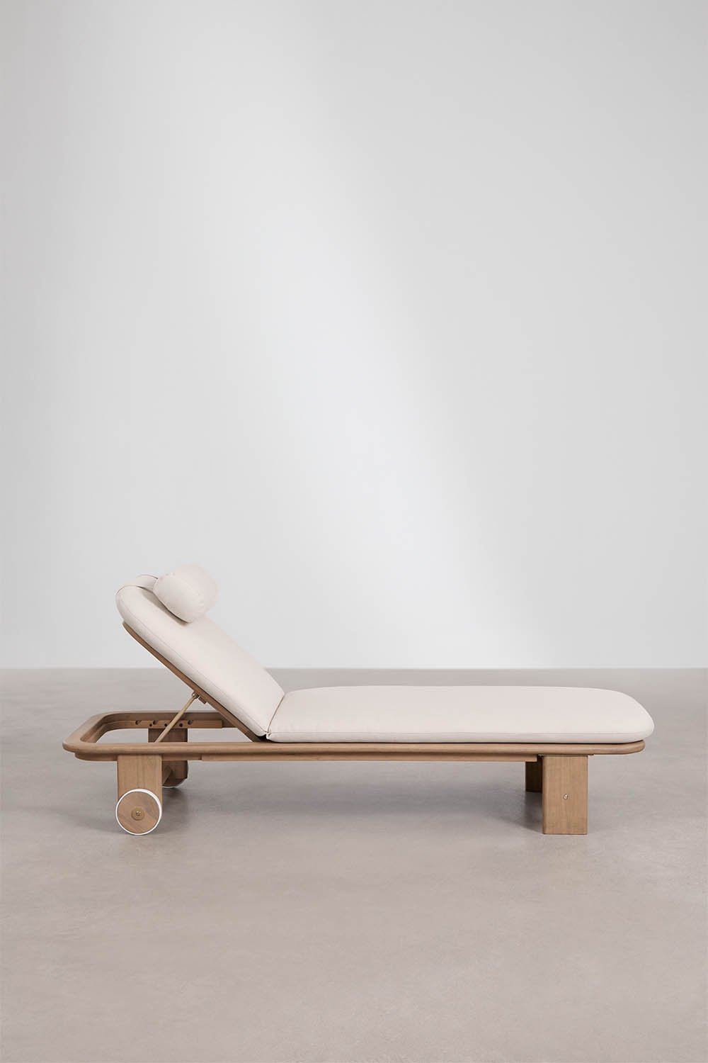 Acacia wood reclining sun lounger Uleno, gallery image 3