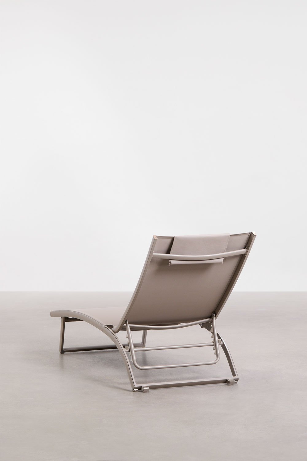 Reclining aluminum sun lounger with Dulem cushion, gallery image 3