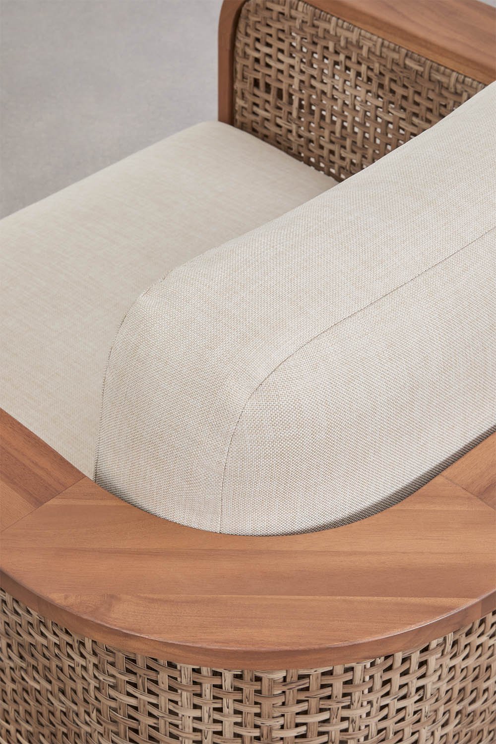 Pack of 2 garden armchairs in Noira acacia wood, gallery image 5