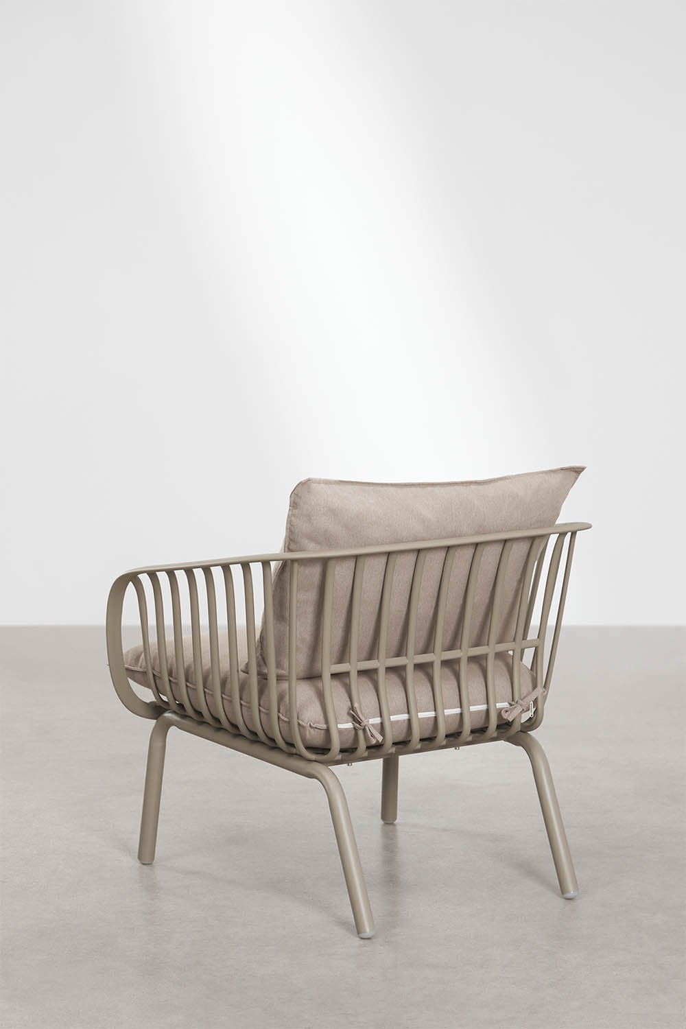 Pack of 2 garden armchairs in steel and polypropylene Aradina, gallery image 5