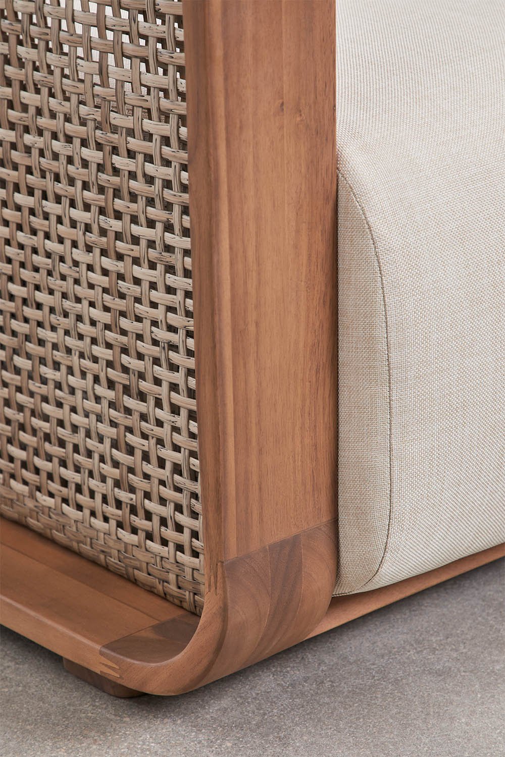 3-seater garden sofa in Noira acacia wood, gallery image 7