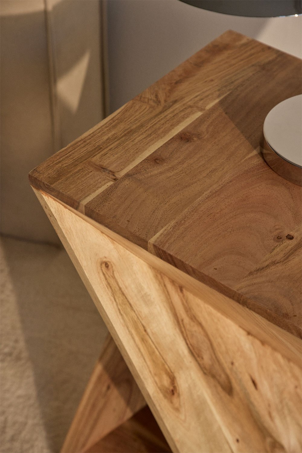 Pack of 2 square 40x40 cm nightstands in acacia wood Gorvea, gallery image 2