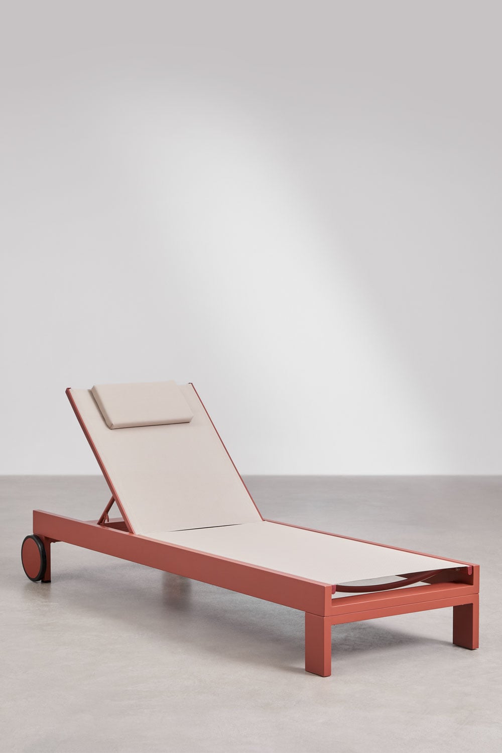 Pack of 2 reclining aluminum sun loungers with Akelia cushion, gallery image 3