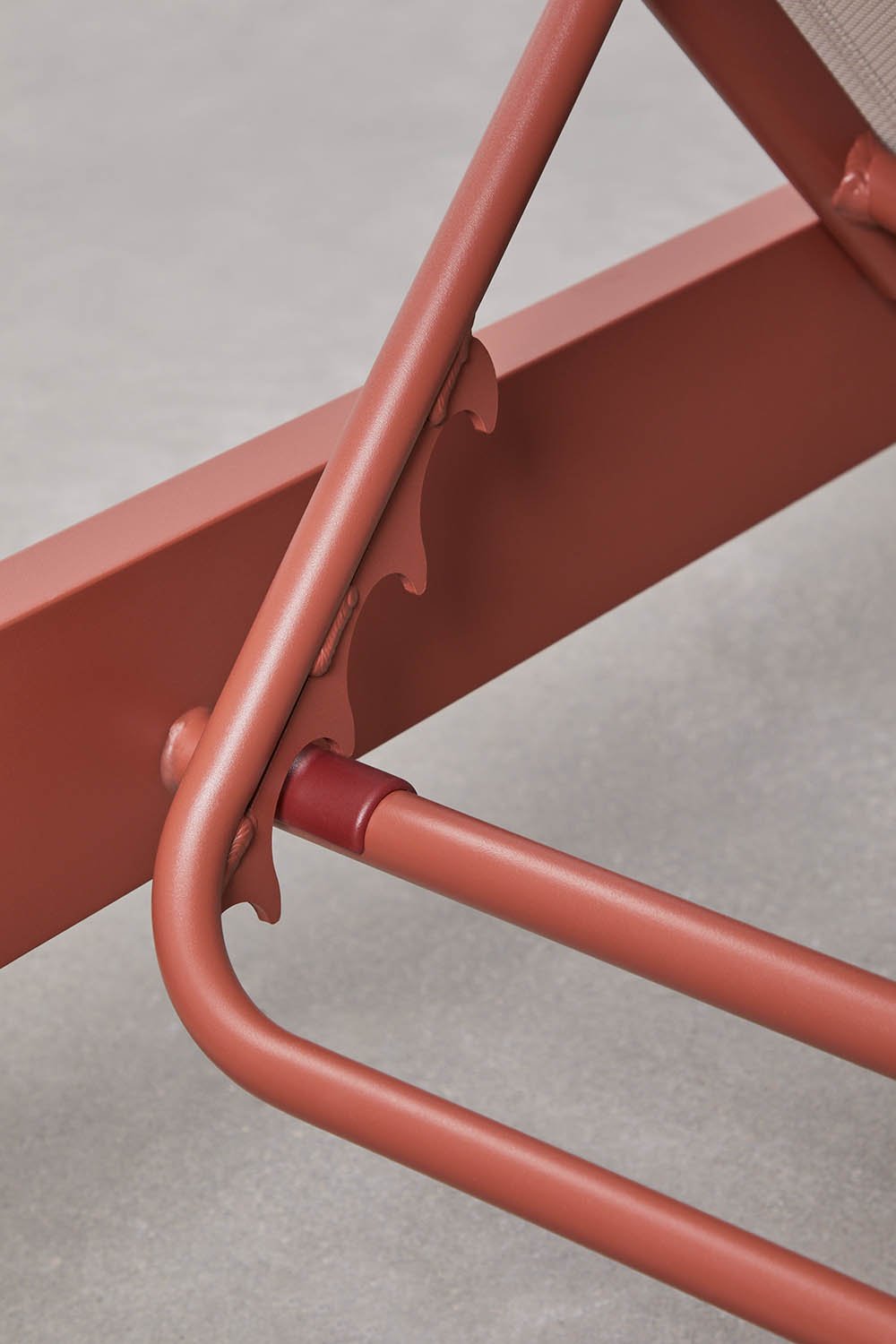 Pack of 2 reclining aluminum sun loungers with Akelia cushion, gallery image 9