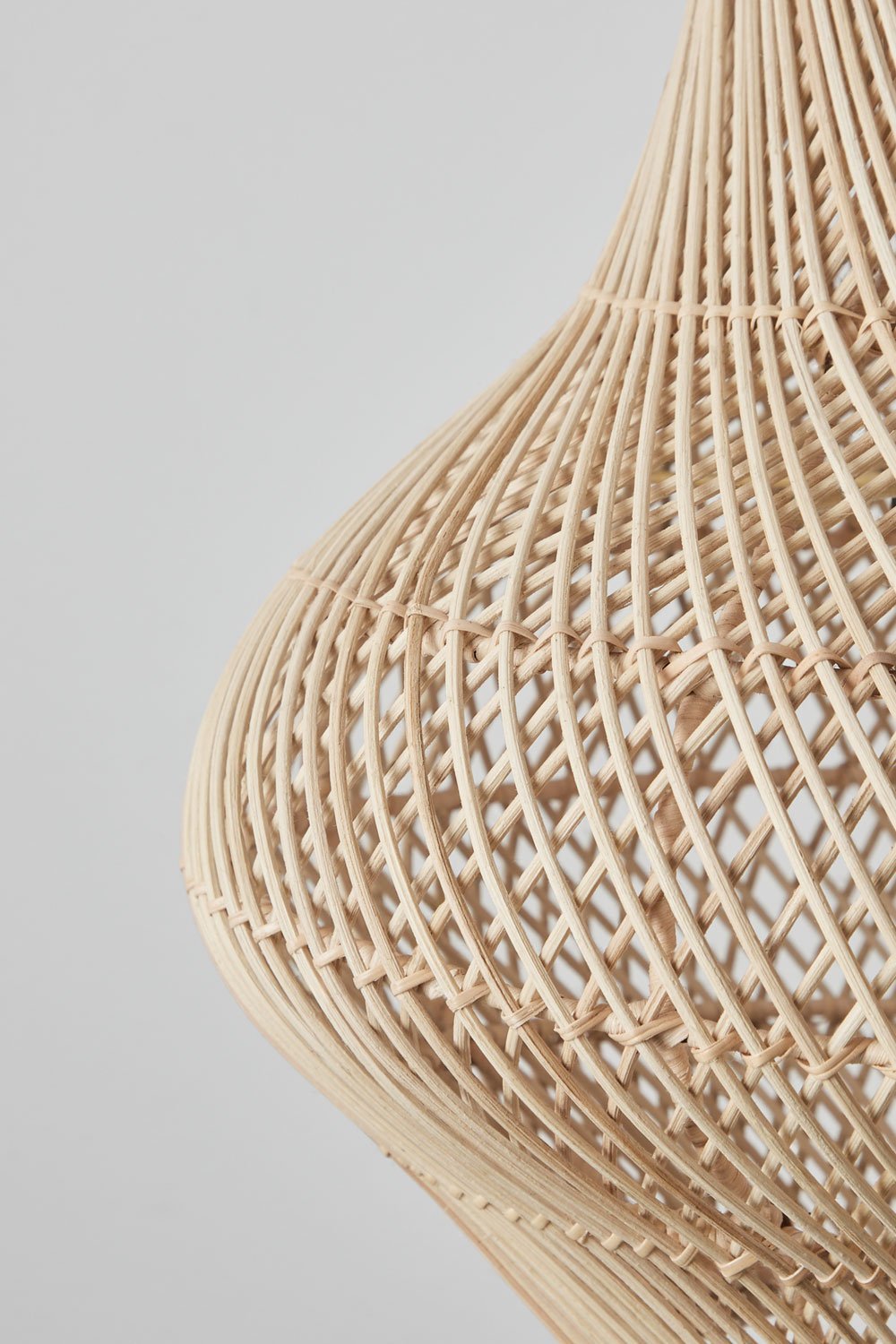 Magali rattan outdoor hanging ceiling lamp, gallery image 4