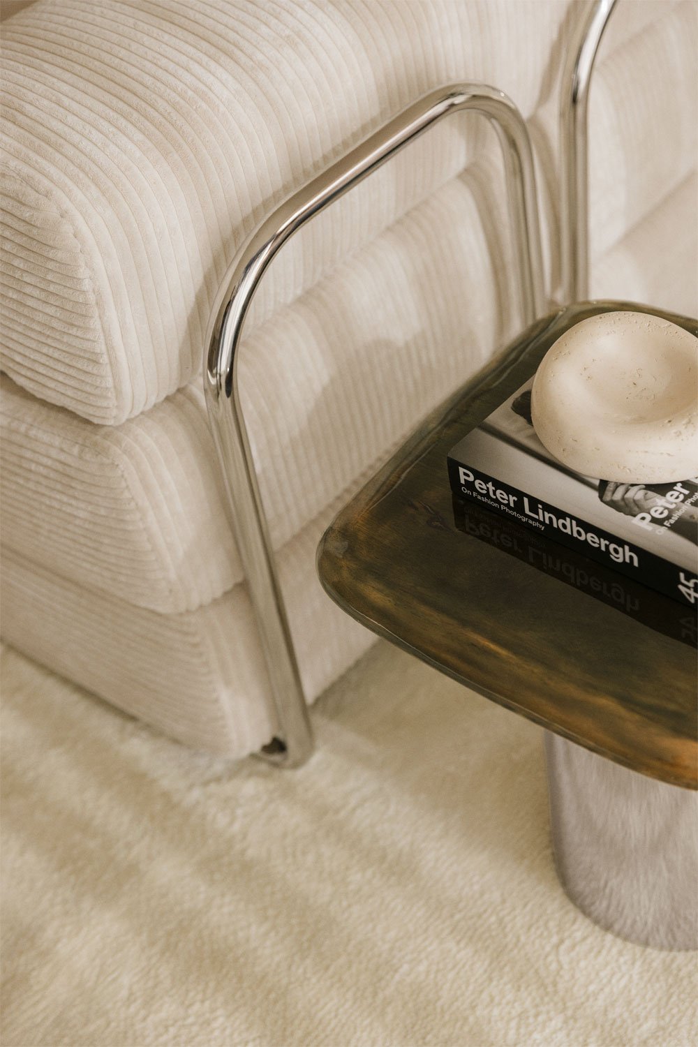 Square side table 40x40 cm Merieines, gallery image 2