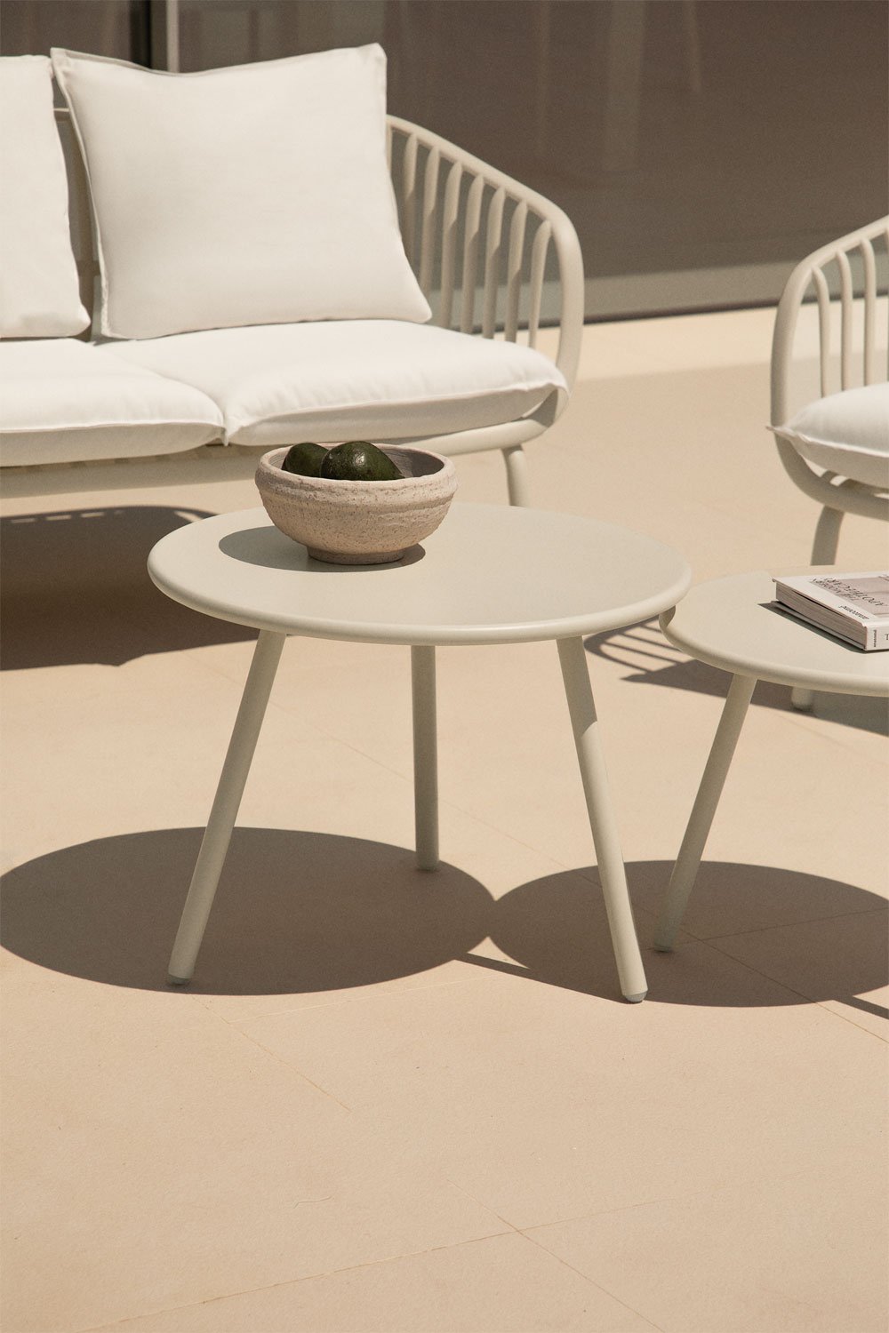 Set of 2 Aradina steel garden side tables, gallery image 2