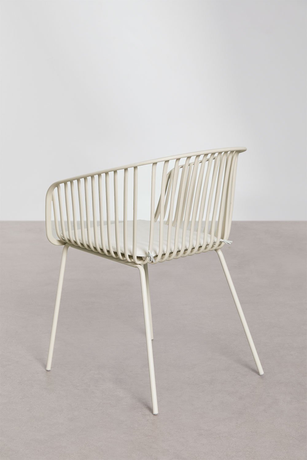 Aradina dining chair with steel armrests and polypropylene, gallery image 3