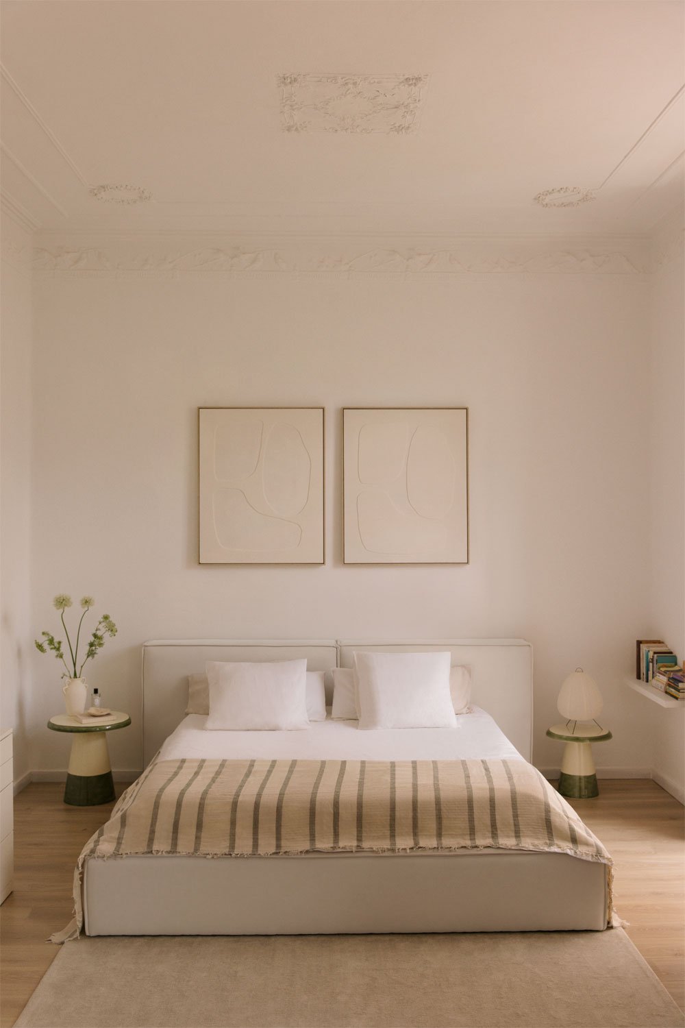 Upholstered bed with lift-up storage base Lunari, gallery image 1