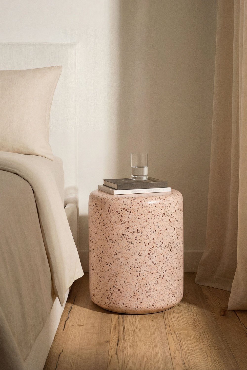 Elyndra round bedside table Ø35 cm in cement, gallery image 1