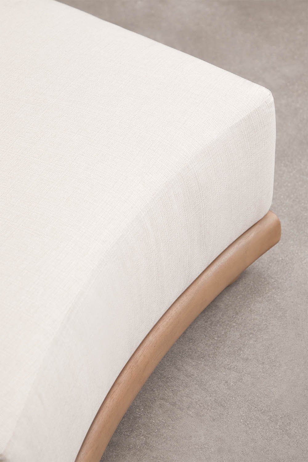 Curved central module for modular garden sofa in acacia wood Gerard, gallery image 6