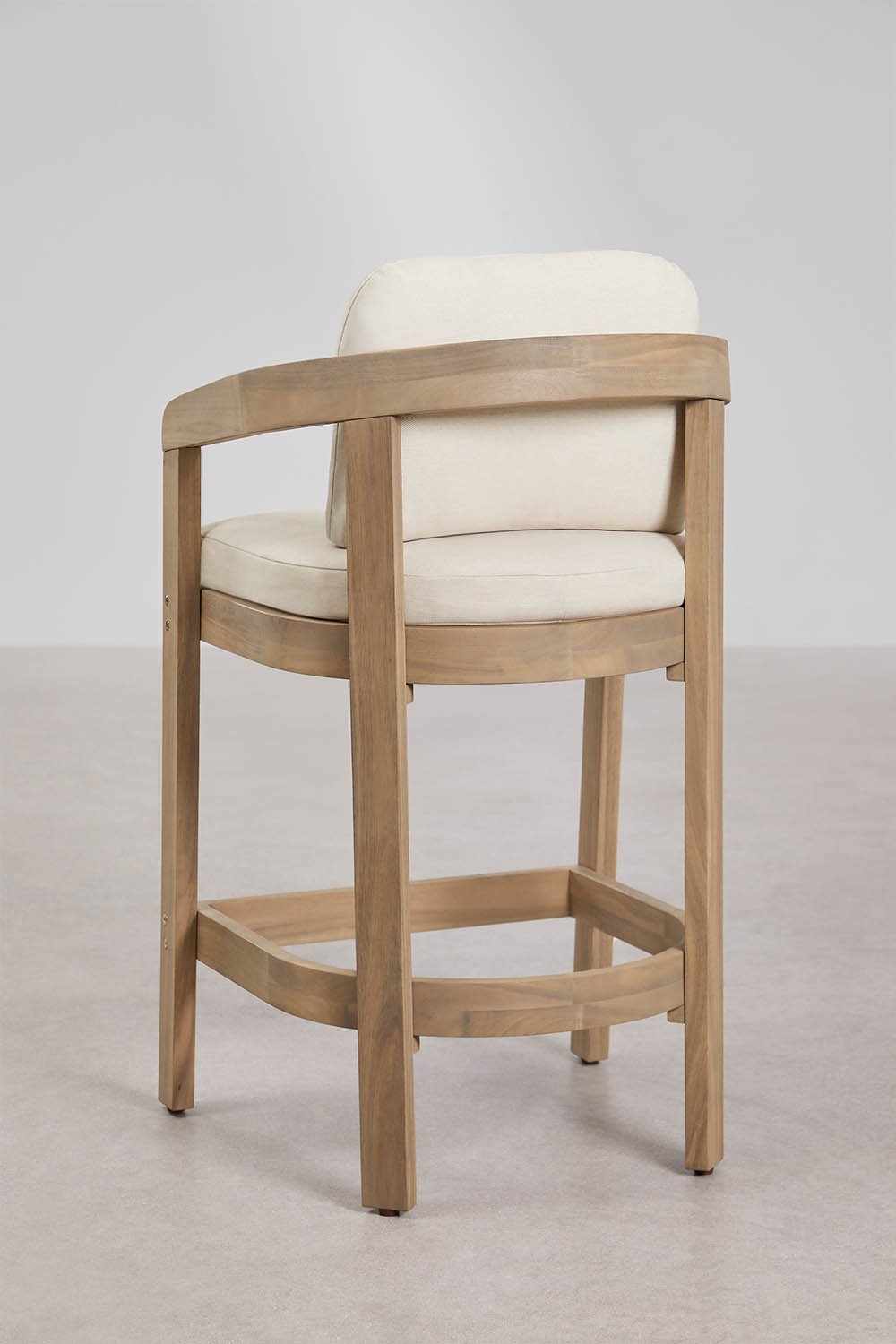 Pack of 4 high garden stools in acacia wood Uleno, gallery image 3