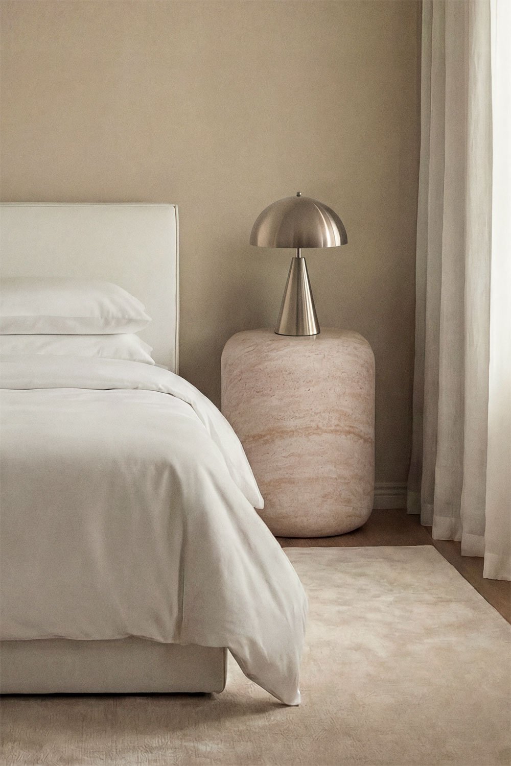 Round bedside table Ø35 cm in Fonelas cement, gallery image 1