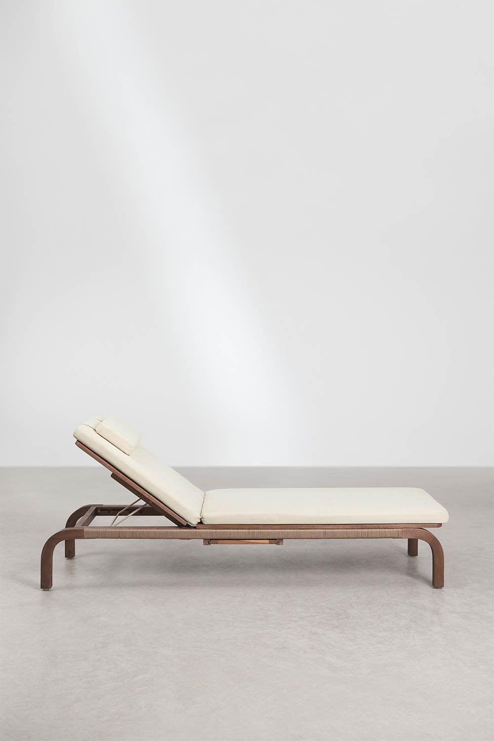 Reclining sun lounger in acacia wood with Dubai cushion, gallery image 3