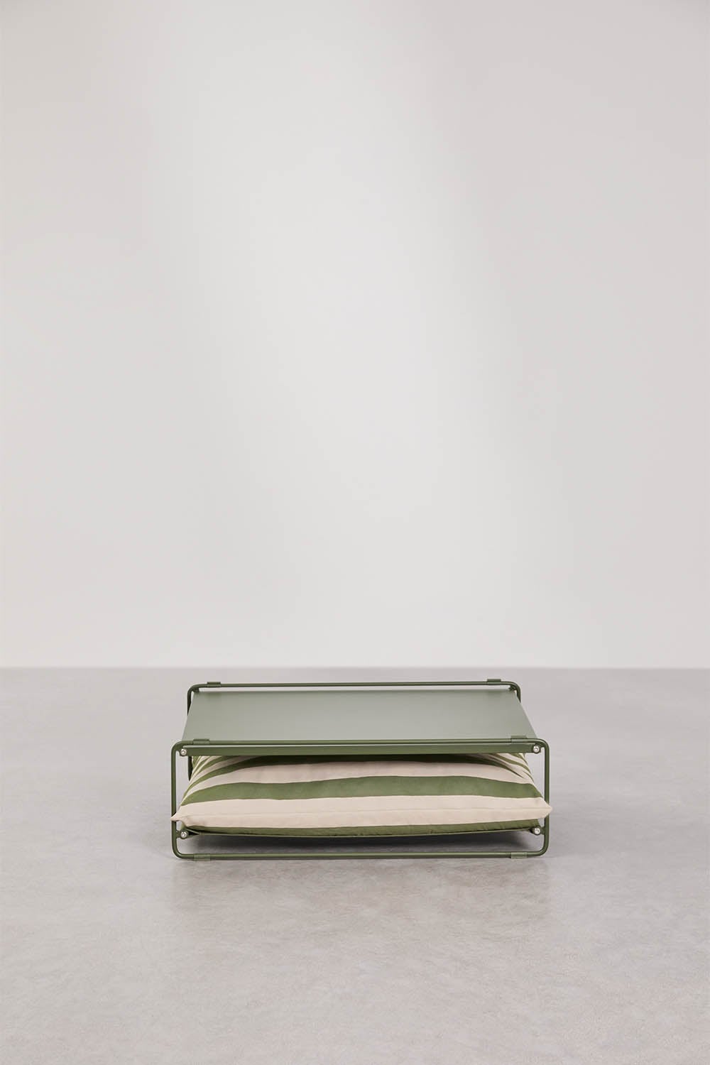 Amaro steel garden side table convertible into a pouf, gallery image 4