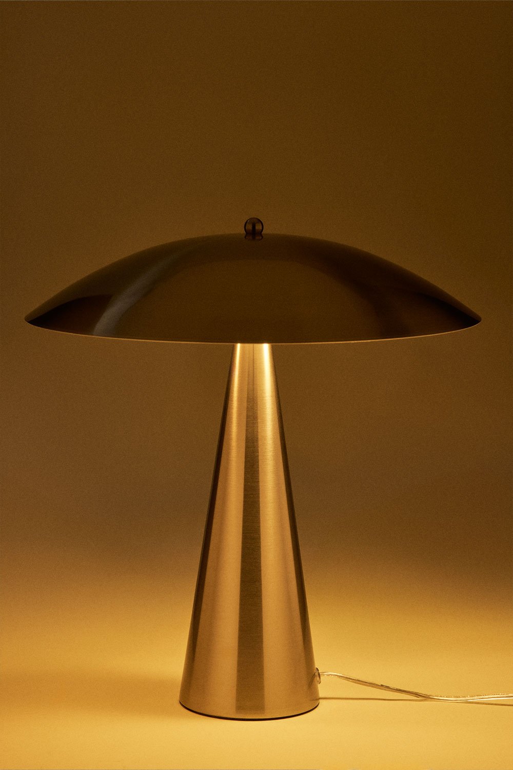 Irune iron table lamp, gallery image 4