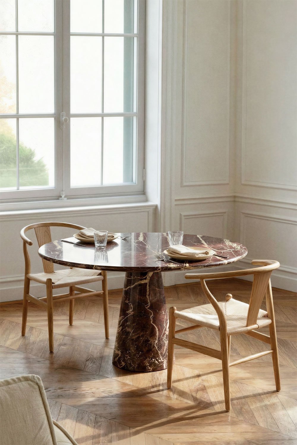 Round dining table Ø120 cm in Alodia marble, gallery image 1