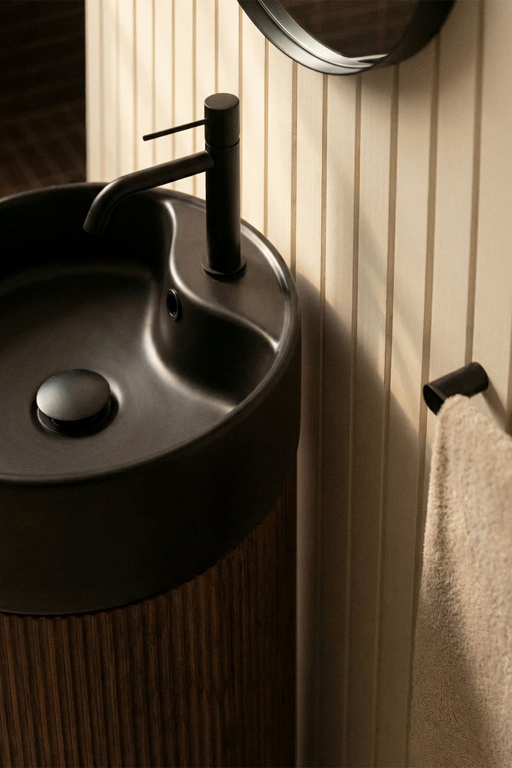 Bathroom furniture set in wood with integrated ceramic washbasin Maude, gallery image 2