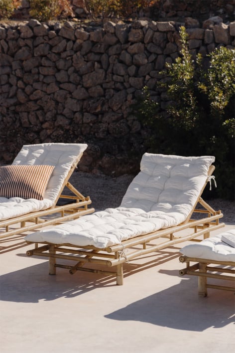 Gossy bamboo lounger