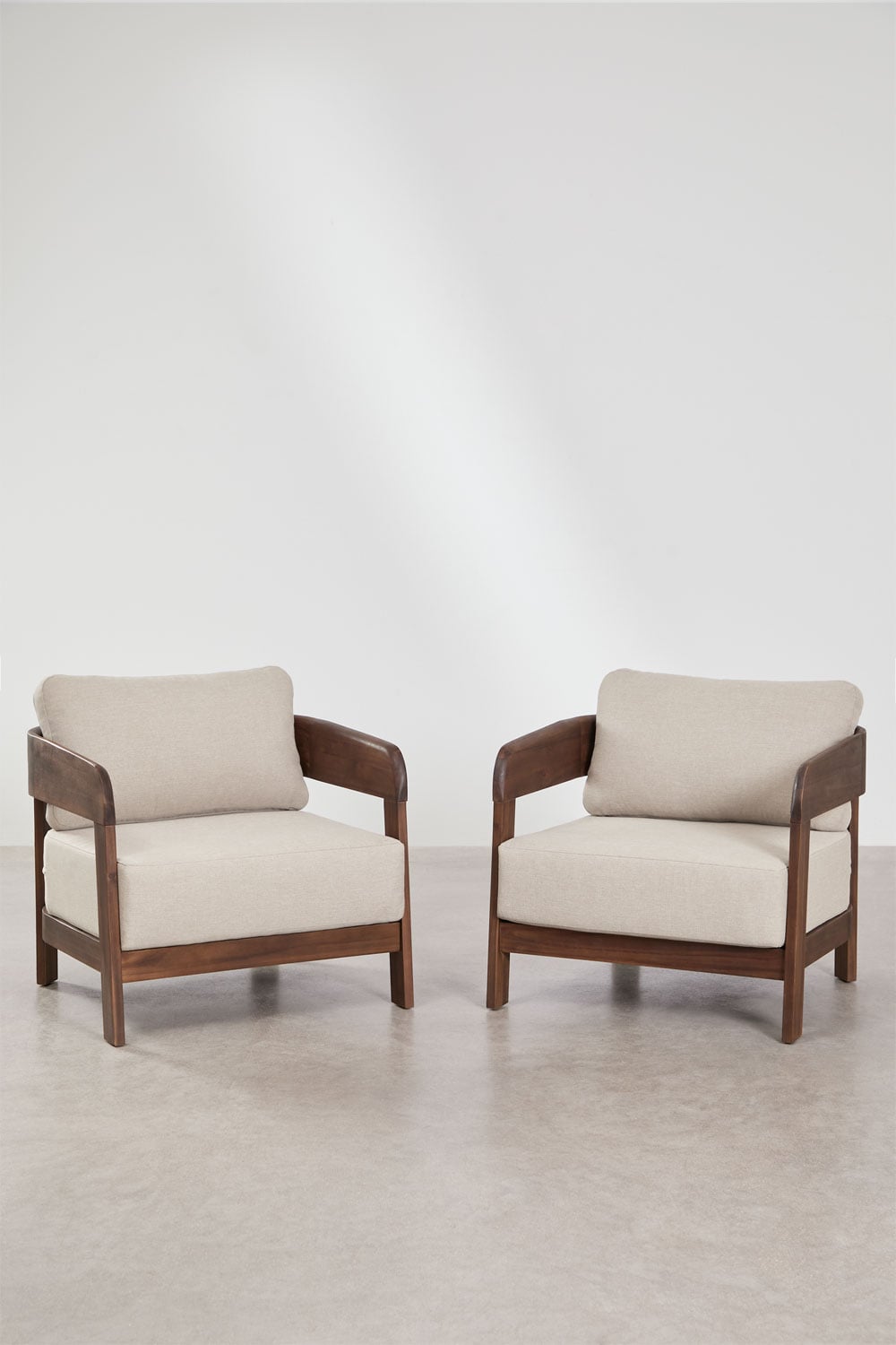 Pack of 2 armchairs in acacia wood Uleno, gallery image 1