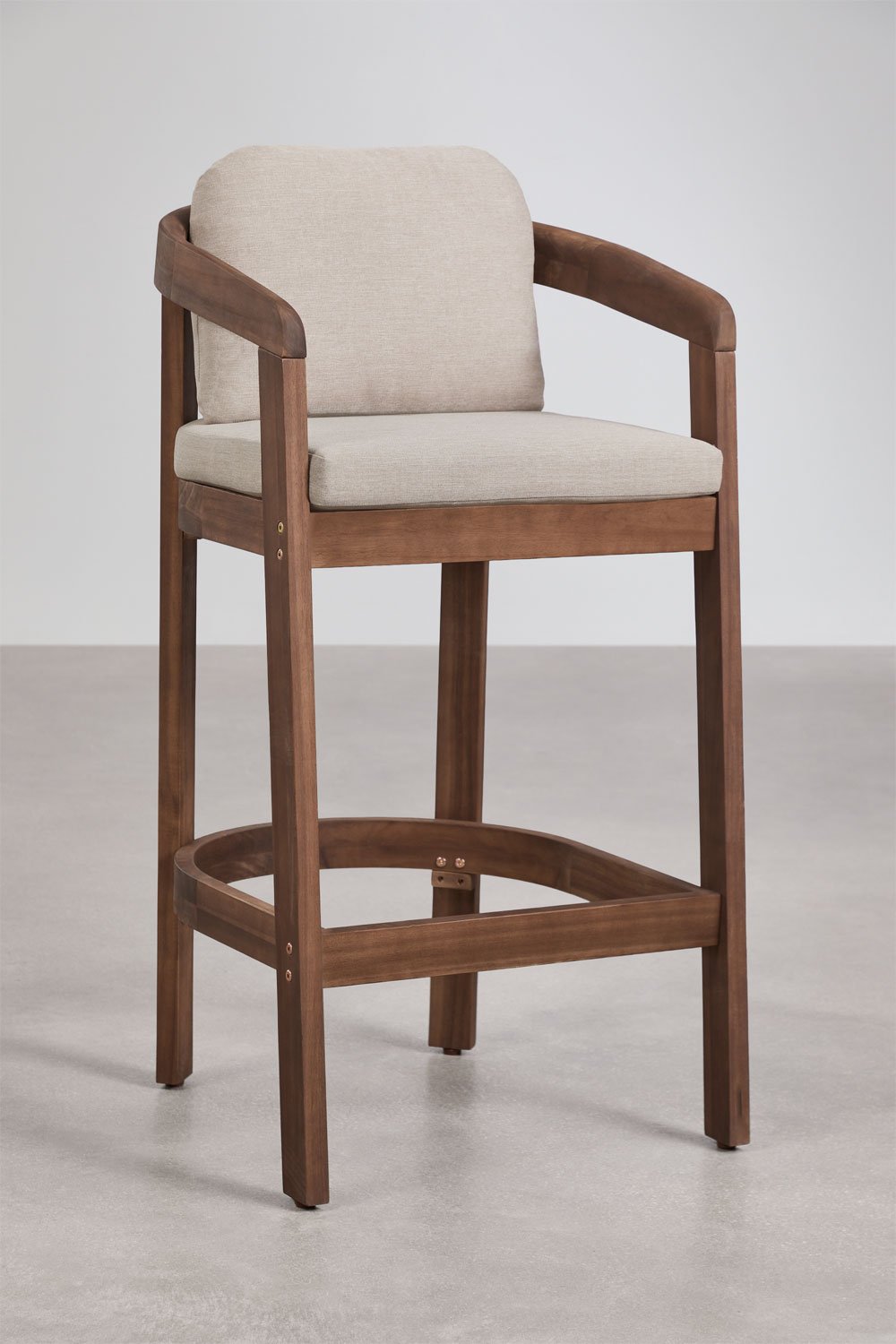 Pack of 4 high garden stools in acacia wood Uleno, gallery image 3