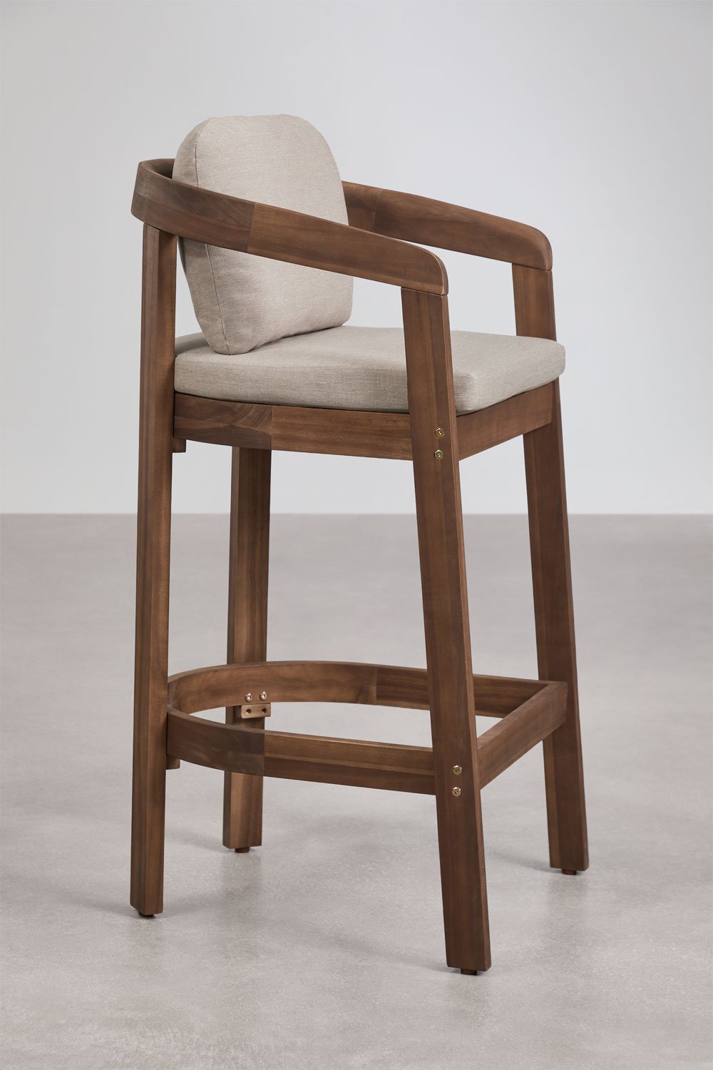 Pack of 4 Uleno acacia wood high stools, gallery image 2