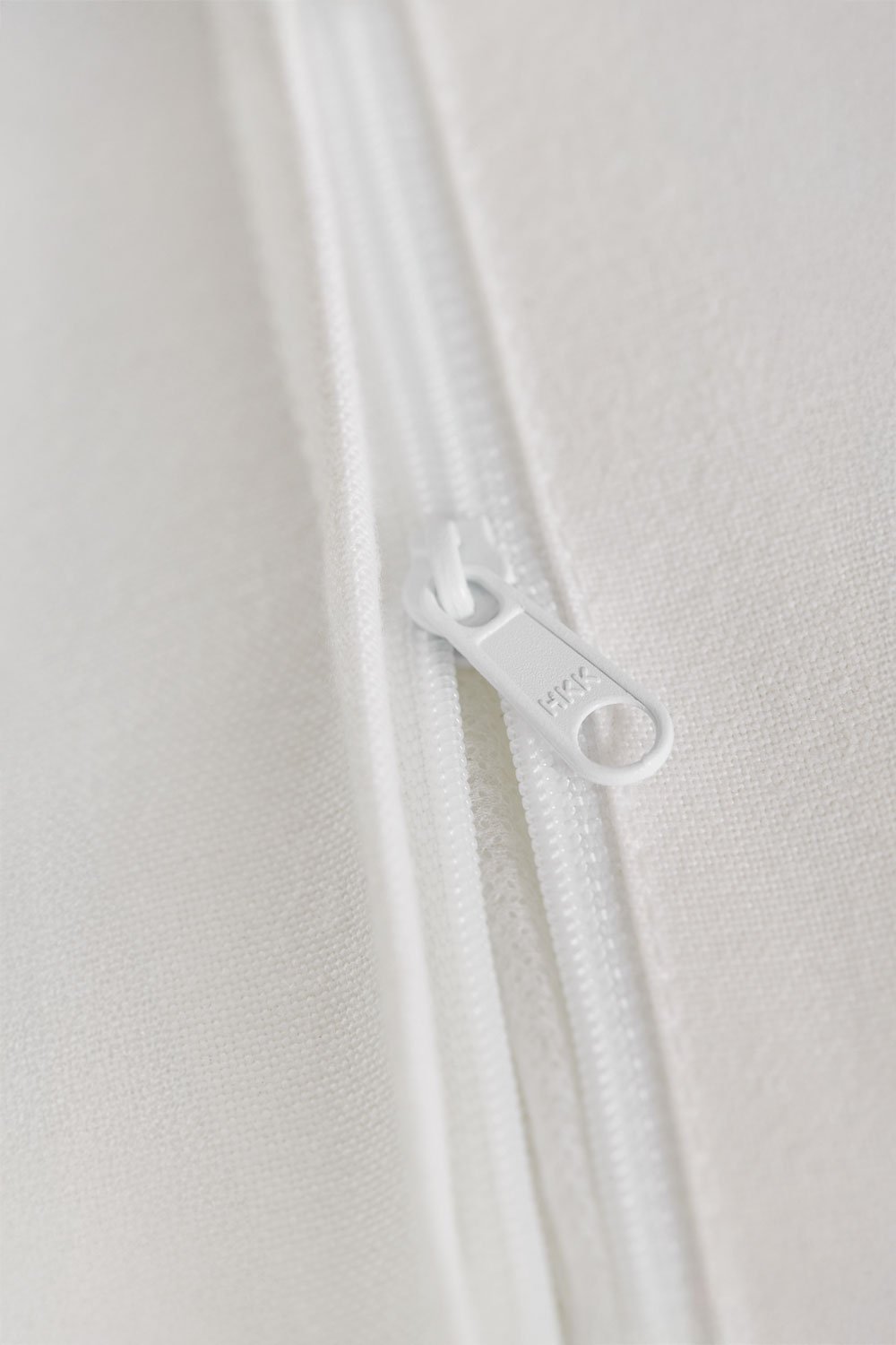 Selira eucalyptus wood garden chair, gallery image 6