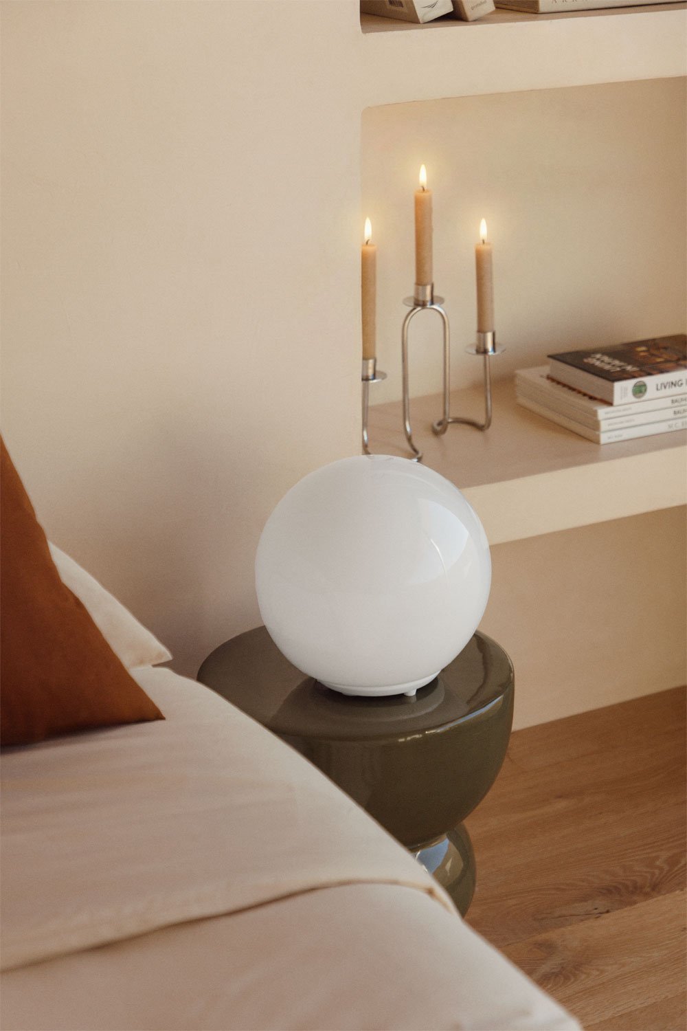Jude table lamp, gallery image 1