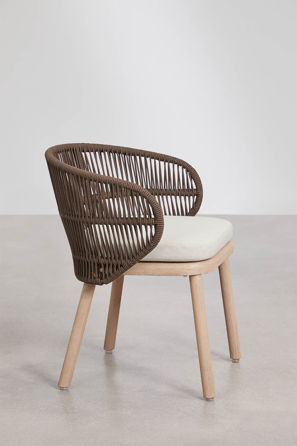 Pack of 2 garden chairs in acacia wood and braided rope Capri, gallery image 2