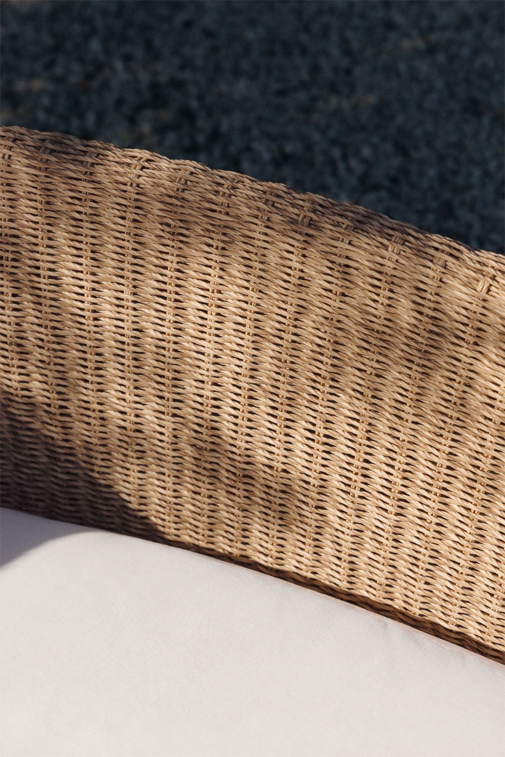 3-seater garden sofa in Clarnyx rattan, gallery image 2