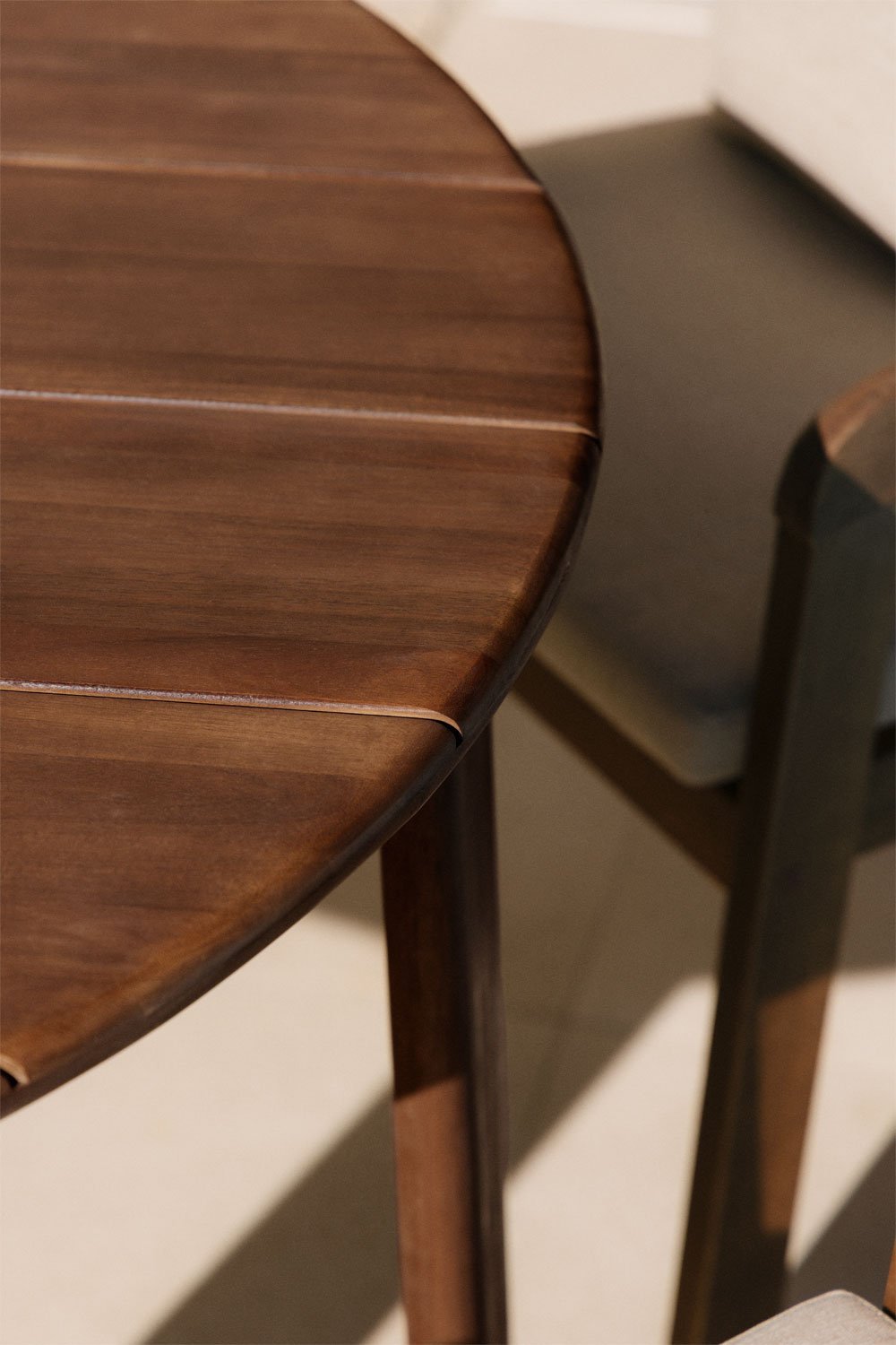 Uleno round table set Ø110 cm and 4 garden chairs in acacia wood, gallery image 2