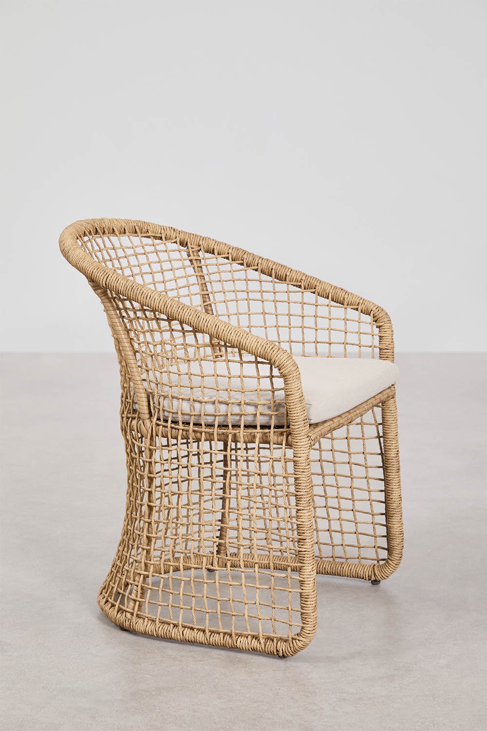 Pack of 2 garden chairs with armrests in steel and synthetic wicker Liparian, gallery image 4