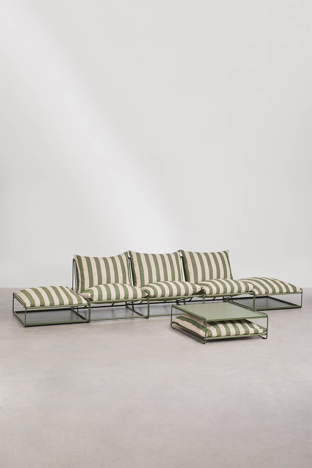 Amaro 3-piece modular sofa garden set with side table and 2 convertible poufs, gallery image 1