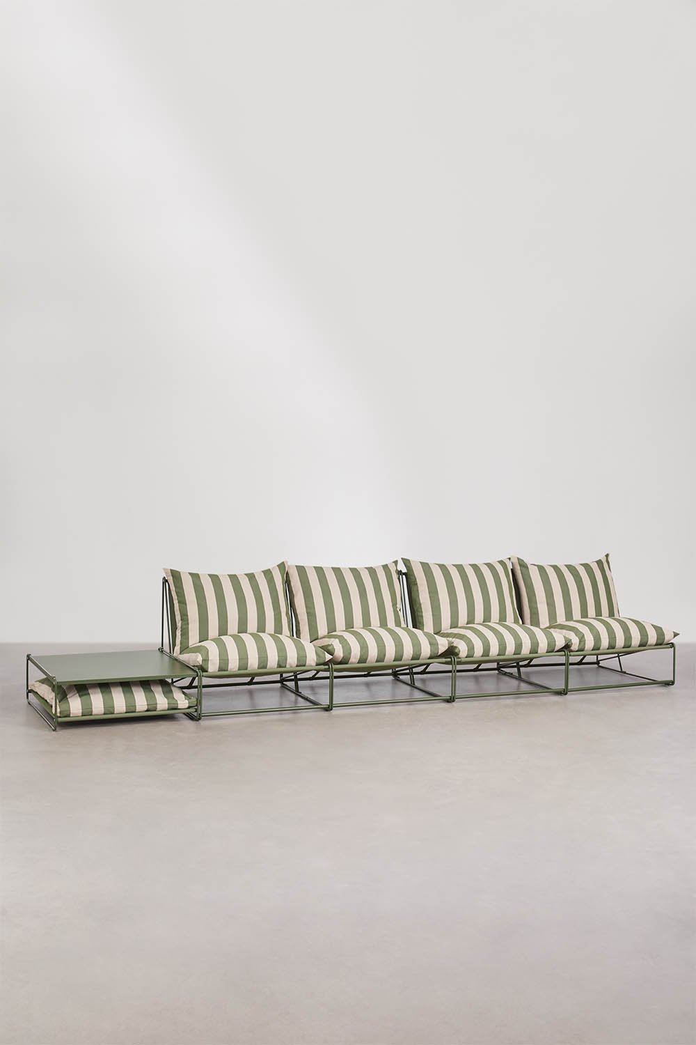 Amaro 4-piece modular sofa garden set with convertible side table, gallery image 1