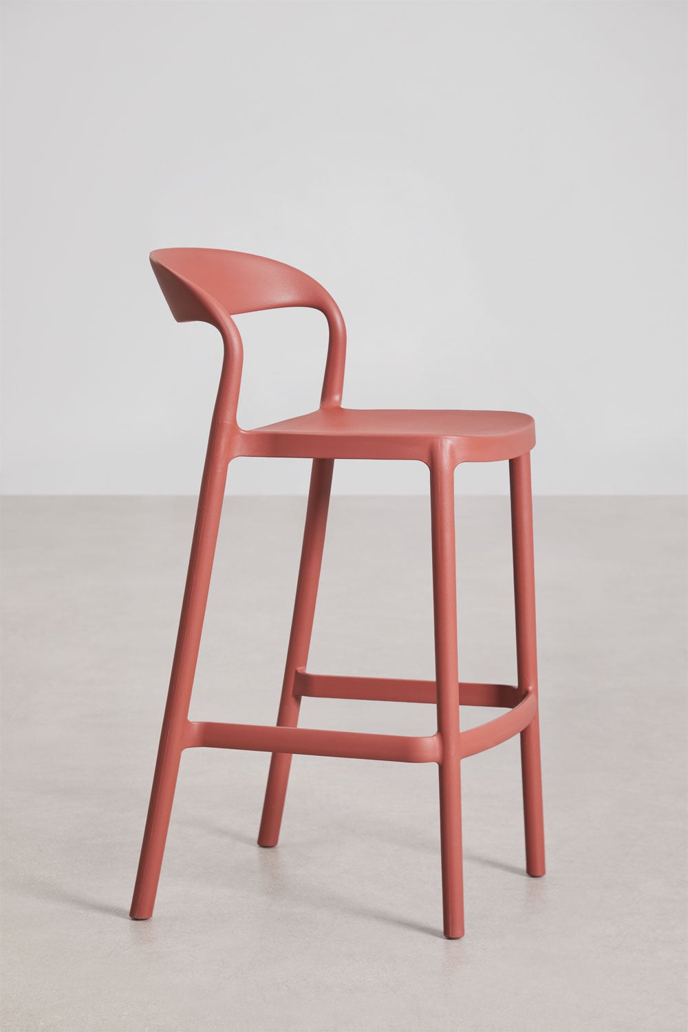Pack of 4 stackable high stools in polypropylene Brenza, gallery image 2