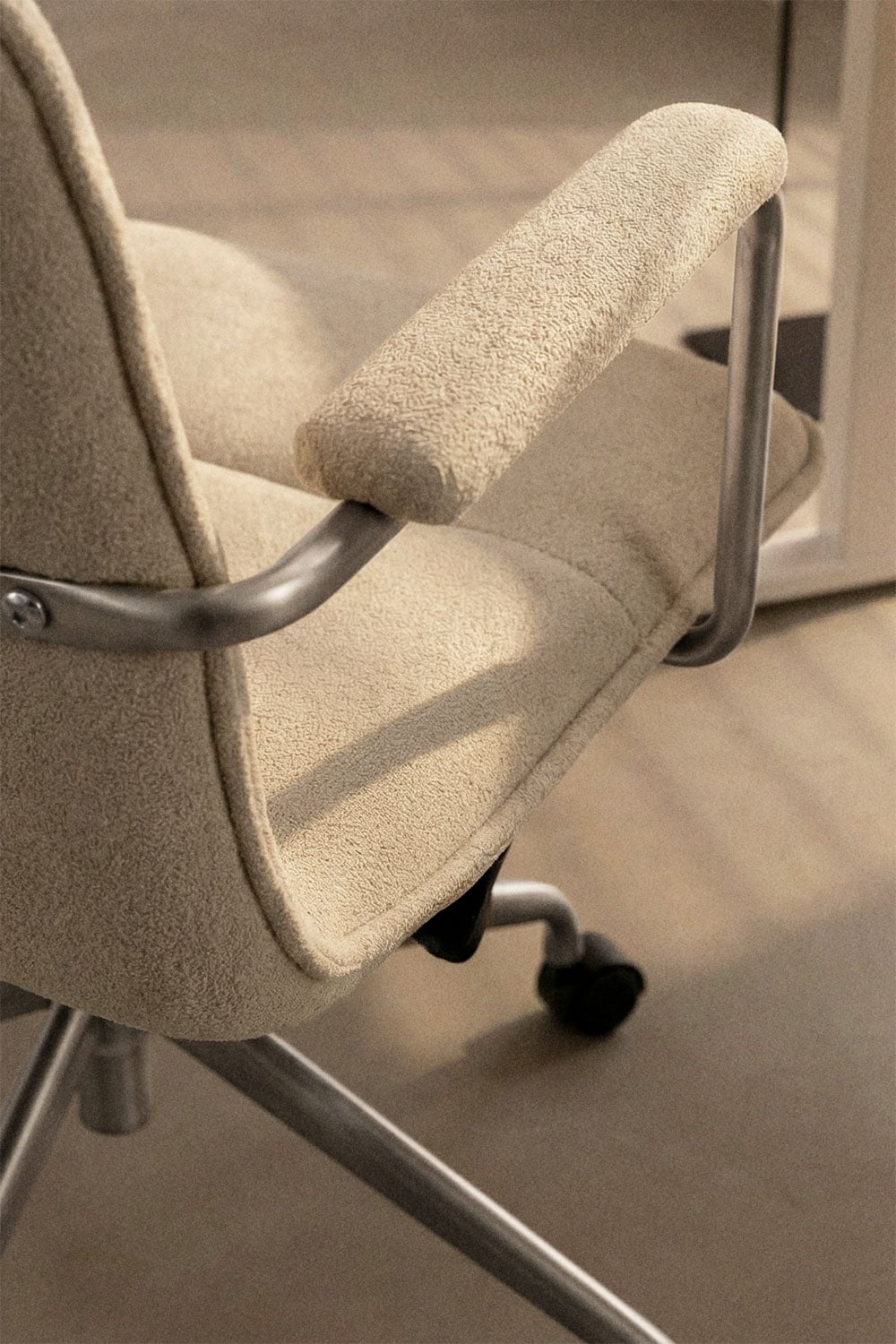 Seifert office chair with wheels and armrests, gallery image 2