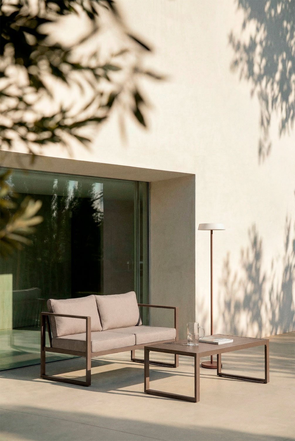 2-seater sofa garden set with 110x55cm aluminum coffee table Lipov, gallery image 1