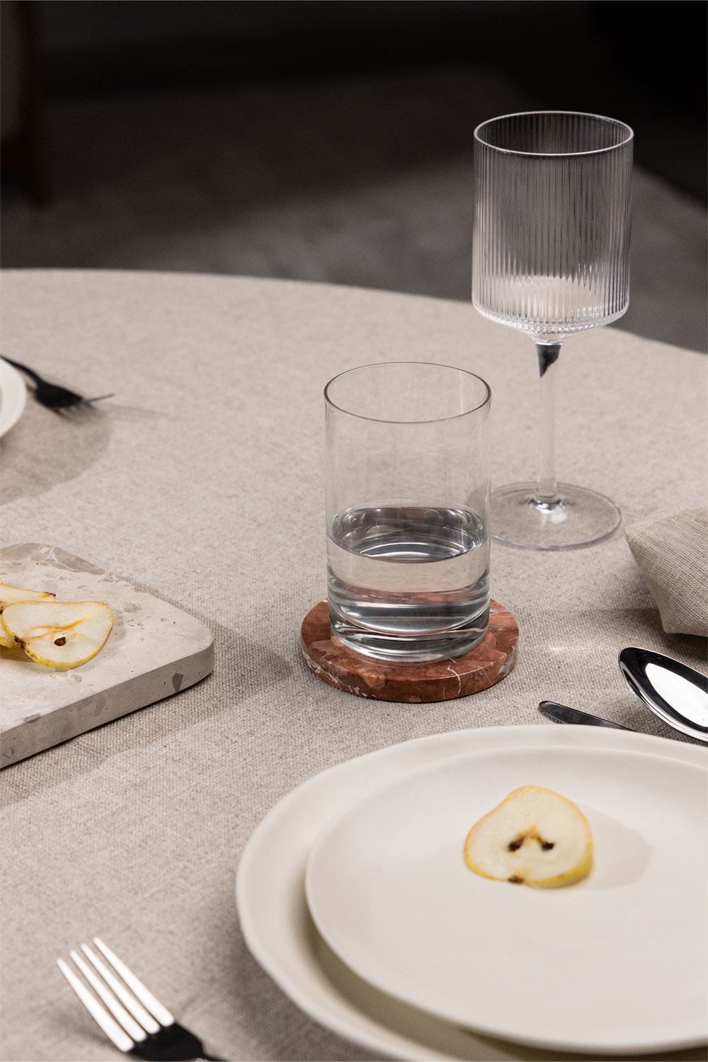 Set of 4 round coasters Ø10 cm in Valtris marble, gallery image 1