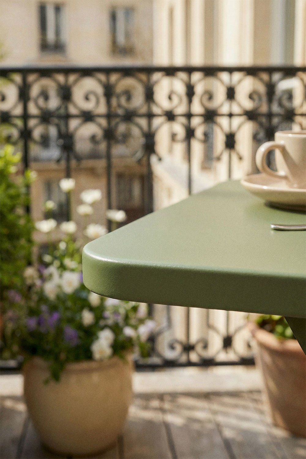 Square folding 60x60 cm table set with 2 garden chairs in Tamarit steel, gallery image 2